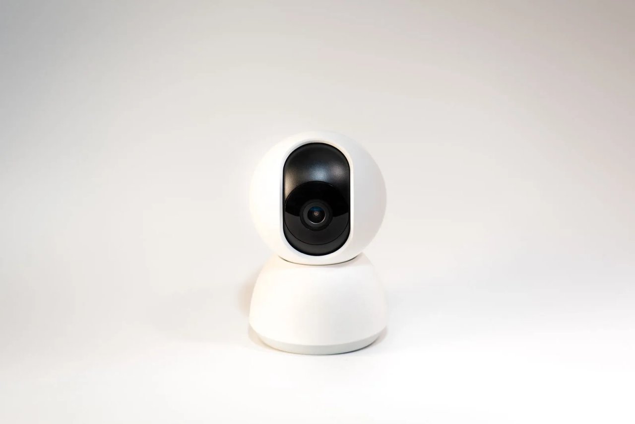 White mini Wi-Fi security camera
