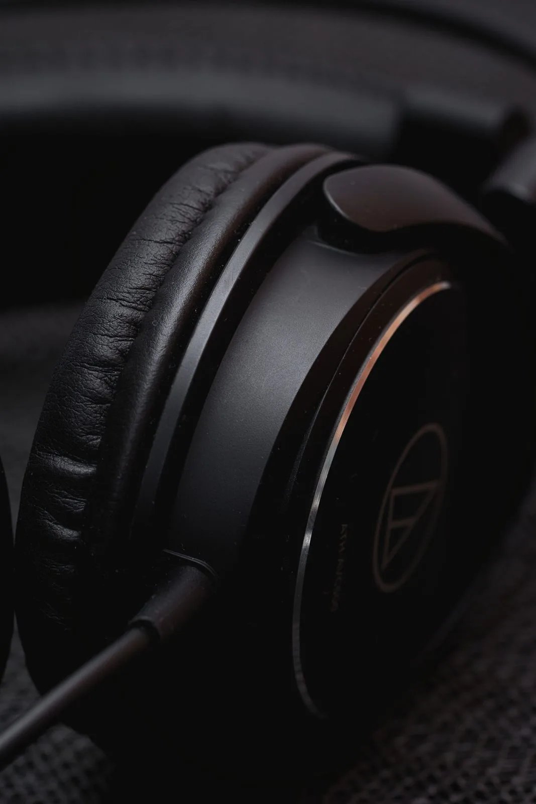 Close-up of H7 headphone ear cushion